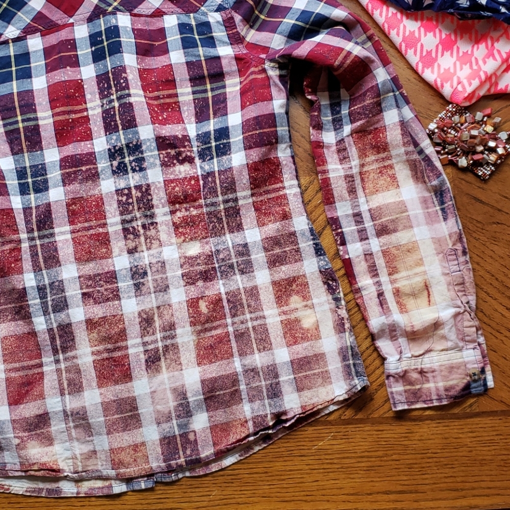Redesigned Relaxed Perfection Plaid - All In - Picture 12 of 15